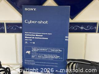 MaxSold Auction: Vintage Sony Exmor Handicap Carl Zeiss Video Camera w/ Accessories -  Mountain View (California, USA) SELLER MANAGED Estate Sale Online Auction - Clark Avenue