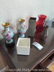 MaxSold Auction: Flower vases - Longmont (Colorado, USA) PARTNER MANAGED Estate Sale Online Auction - Whitehall Drive