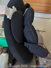 MaxSold Auction: Mixed Automotive Cleaning & Detailing Supplies Lot - Saanich (British Columbia, Canada) PARTNER MANAGED Moving Online Auction - Treetop Heights