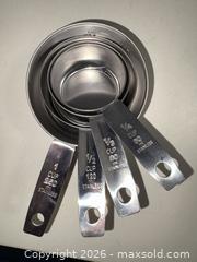 MaxSold Auction: Assorted Kitchen Tools & Gadgets Set - Warwick (Rhode Island, USA) SELLER MANAGED Reseller Online Auction - Warwick Avenue