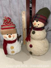 MaxSold Auction: Christmas Holiday Decor Lot: Snowmen, Glass Santa Jar, Mini Tree - Warwick (Rhode Island, USA) SELLER MANAGED Reseller Online Auction - Warwick Avenue