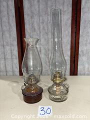MaxSold Auction: Clear and Amber Glass Hurricane/Parlor Oil Lamp with Brass Burner - Warwick (Rhode Island, USA) SELLER MANAGED Reseller Online Auction - Warwick Avenue