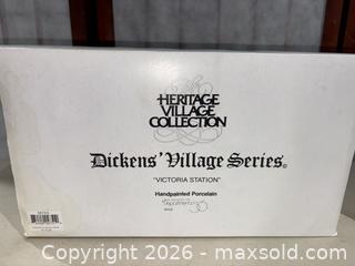 MaxSold Auction: Department 56 Heritage Village Dickens' Village Porcelain Set - Warwick (Rhode Island, USA) SELLER MANAGED Reseller Online Auction - Warwick Avenue
