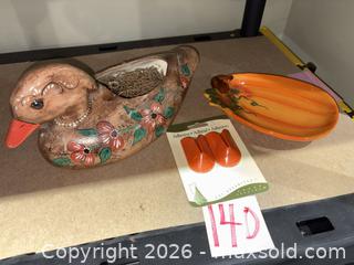 MaxSold Auction: Hand?painted Wooden Duck Planter with Pumpkin Dish & Adhesive Hooks - Warwick (Rhode Island, USA) SELLER MANAGED Reseller Online Auction - Warwick Avenue