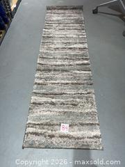 MaxSold Auction: Home Decorators Collection 2x7 Striped Runner Rug - Warwick (Rhode Island, USA) SELLER MANAGED Reseller Online Auction - Warwick Avenue