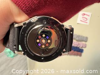MaxSold Auction: Samsung 40mm Smartwatch with Fabric Bands & Bike Accessories - Warwick (Rhode Island, USA) SELLER MANAGED Reseller Online Auction - Warwick Avenue