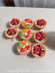 MaxSold Auction: Scentsy Ceramic Plug-in Wax Warmer with Tarts & Decorative Spreaders - Warwick (Rhode Island, USA) SELLER MANAGED Reseller Online Auction - Warwick Avenue