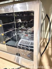 MaxSold Auction: Sharp Carousel Countertop Microwave, Stainless Steel - Warwick (Rhode Island, USA) SELLER MANAGED Reseller Online Auction - Warwick Avenue