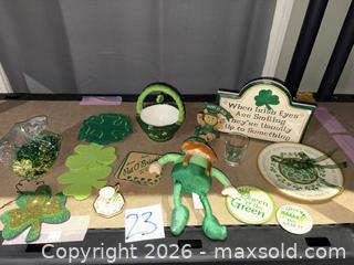 MaxSold Auction: St. Patrick's Day Holiday Decor Lot — Green Ceramic, Plush, Glass - Warwick (Rhode Island, USA) SELLER MANAGED Reseller Online Auction - Warwick Avenue