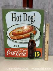 MaxSold Auction: Vintage Coca-Cola Advertising & Serving Set - Warwick (Rhode Island, USA) SELLER MANAGED Reseller Online Auction - Warwick Avenue