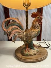 MaxSold Auction: Vintage Rooster Farmhouse Ceramic Table Lamp, Beige, 30 in - Warwick (Rhode Island, USA) SELLER MANAGED Reseller Online Auction - Warwick Avenue