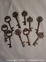 MaxSold Auction: Lot of 10 vintage style keys - Hamilton (Ontario, Canada) SELLER MANAGED Downsizing Online Auction - Cochrane Road