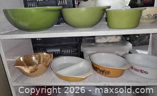 MaxSold Auction: Pyrex & Fire King kitchenware - Hamilton (Ontario, Canada) SELLER MANAGED Downsizing Online Auction - Cochrane Road