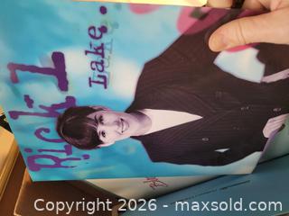 MaxSold Auction: Vintage media pictures & slides ect. - Hamilton (Ontario, Canada) SELLER MANAGED Downsizing Online Auction - Cochrane Road