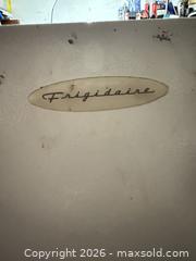 MaxSold Auction: Frigidaire Upright Freezer, White, 115-127V - Surrey (British Columbia, Canada) SELLER MANAGED Estate Sale Online Auction -  16 Avenue