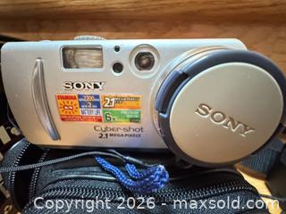 MaxSold Auction: Mixed Camera Lot — Yashica, Sony, GE, Mitsuba - Surrey (British Columbia, Canada) SELLER MANAGED Estate Sale Online Auction -  16 Avenue