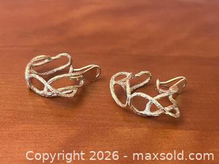 MaxSold Auction: 14K Solid Gold Modernist Textured Clip Earrings  - Toronto (Ontario, Canada) SUPER SHORT NOTICE PARTNER MANAGED Estate Sale Online Auction -  Wellington Street East (CONDO)