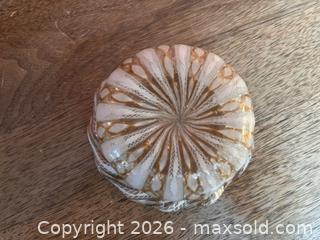 MaxSold Auction: Murano-Style Latticino & Gold Aventurine Art Glass Bowl - Toronto (Ontario, Canada) SUPER SHORT NOTICE PARTNER MANAGED Estate Sale Online Auction -  Wellington Street East (CONDO)