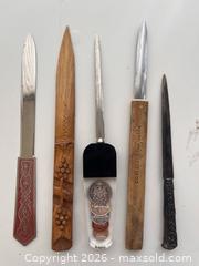 MaxSold Auction: Vintage Desk Accessories – Magnifiers, Saxon Italy Letter Opener & Coin Opener - Toronto (Ontario, Canada) SUPER SHORT NOTICE PARTNER MANAGED Estate Sale Online Auction -  Wellington Street East (CONDO)