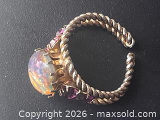 MaxSold Auction: Vintage Opal-Style Statement Ring – Gold Tone  - Toronto (Ontario, Canada) SUPER SHORT NOTICE PARTNER MANAGED Estate Sale Online Auction -  Wellington Street East (CONDO)