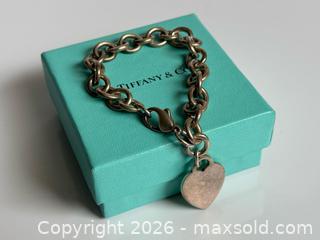 MaxSold Auction: Tiffany & Co. Return to Tiffany Sterling Silver Heart Tag Charm Bracelet - Toronto (Ontario, Canada) PARTNER MANAGED Estate Sale Online Auction - Esander Drive (STORAGE)