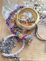 MaxSold Auction: Large Lot of Mixed Costume & Fine Jewelry (25+ Pieces) - Vienna (Virginia, USA) PARTNER MANAGED Estate Sale Online Auction - Mill Wheel Lane