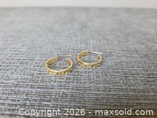 MaxSold Auction: 14K Gold Earrings (Vintage) - Hamilton (Ontario, Canada) SELLER MANAGED Estate Sale Online Auction - Bishopsgate Ave.