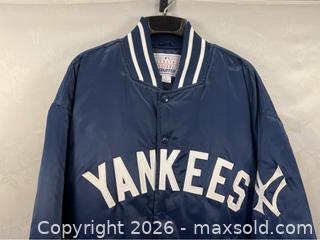MaxSold Auction: NEW New York Yankees Baseball Jacket - Campbell (California, USA) PARTNER MANAGED Estate Sale Online Auction - Dell Avenue