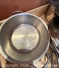 MaxSold Auction: Pots and Pans - Oakville (Ontario, Canada) PARTNER MANAGED Estate Sale Online Auction - Dorval Drive
