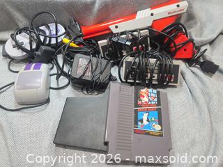 MaxSold Auction: Vintage Nintendo NES & SNES Accessory Bundle - Untested - San Jose (California, USA) SELLER MANAGED Downsizing Online Auction - North 24th Street