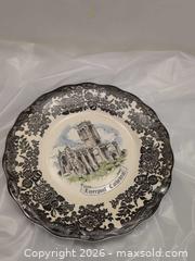 MaxSold Auction: Collectible plate - Victoria (British Columbia, Canada) SELLER MANAGED Reseller Online Auction - Island Highway