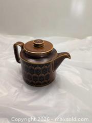 MaxSold Auction: Hornsea heirloom teapot - Victoria (British Columbia, Canada) SELLER MANAGED Reseller Online Auction - Island Highway