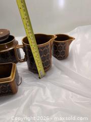 MaxSold Auction: Hornsea vessels and containers - Victoria (British Columbia, Canada) SELLER MANAGED Reseller Online Auction - Island Highway