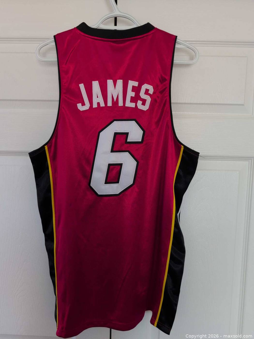 pink lebron james jersey