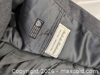 MaxSold Auction: Virgin wool jacket  - Victoria (British Columbia, Canada) SELLER MANAGED Reseller Online Auction - Island Highway