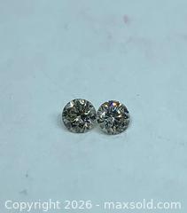 MaxSold Auction: TWO (0.08CTW) NATURAL! SI-VS ROUND DIAMONDS  - Toronto (Ontario, Canada) PARTNER MANAGED Downsizing Online Auction - Queen Street East