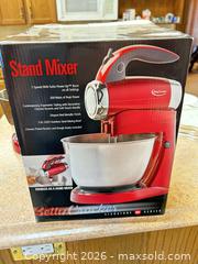 MaxSold Auction: Betty Crocker Red Stand Mixer, 3.0 L Stainless Steel Bowl - Acme (Alberta, Canada) SELLER MANAGED Moving Online Auction - Township Road 292