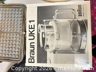 MaxSold Auction: Braun UKE1 Accessory, Waffle Iron, Cast Iron Skillet & Kitchenware - Acme (Alberta, Canada) SELLER MANAGED Moving Online Auction - Township Road 292