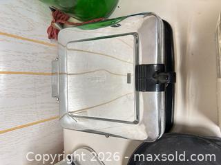 MaxSold Auction: Braun UKE1 Accessory, Waffle Iron, Cast Iron Skillet & Kitchenware - Acme (Alberta, Canada) SELLER MANAGED Moving Online Auction - Township Road 292