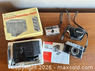 MaxSold Auction: Konica EE-MATIC, Kodak Instamatic 104 & Safe House Alarm Lot - Acme (Alberta, Canada) SELLER MANAGED Moving Online Auction - Township Road 292