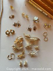 MaxSold Auction: Mixed Gold-Tone Costume Jewelry Lot — Necklaces, Earrings, Brooches - Acme (Alberta, Canada) SELLER MANAGED Moving Online Auction - Township Road 292