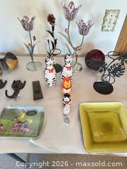 MaxSold Auction: Mixed Home Decor Lot: Trays, Figurines, Candle Holders, Hooks - Acme (Alberta, Canada) SELLER MANAGED Moving Online Auction - Township Road 292