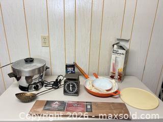 MaxSold Auction: Mixed Kitchen Lot: Vintage Multicooker, Hand Blender, Skillet - Acme (Alberta, Canada) SELLER MANAGED Moving Online Auction - Township Road 292