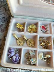 MaxSold Auction: Mixed Vintage & Modern Costume Jewelry Lot - Earrings & Pendants - Acme (Alberta, Canada) SELLER MANAGED Moving Online Auction - Township Road 292