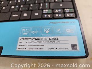 MaxSold Auction: Mini Acer Laptop 10" - Toronto (Ontario, Canada) PARTNER MANAGED Reseller Online Auction - Coldwater Road