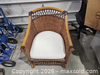 MaxSold Auction: Pier 1 Imports Wicker Armchair - Toronto (Ontario, Canada) PARTNER MANAGED Reseller Online Auction - Coldwater Road