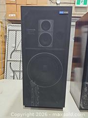 MaxSold Auction: Pioneer CS-539 Floorstanding Speakers (Pair) - Toronto (Ontario, Canada) PARTNER MANAGED Reseller Online Auction - Coldwater Road