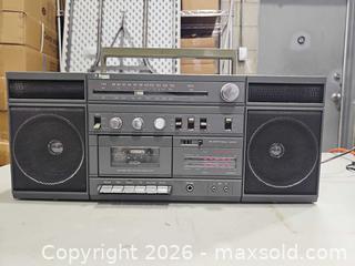 MaxSold Auction: Prosonic PQR-7650 Portable Boombox - Toronto (Ontario, Canada) PARTNER MANAGED Reseller Online Auction - Coldwater Road