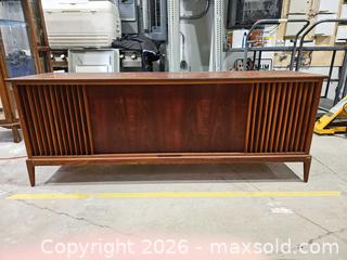 MaxSold Auction: Telefunken Senator MK II Console Stereo with Built-in Turntable - Toronto (Ontario, Canada) PARTNER MANAGED Reseller Online Auction - Coldwater Road