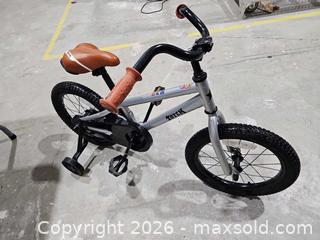 MaxSold Auction: Totem Bicycle for Young Child (3-5) with Training Wheels - Toronto (Ontario, Canada) PARTNER MANAGED Reseller Online Auction - Coldwater Road